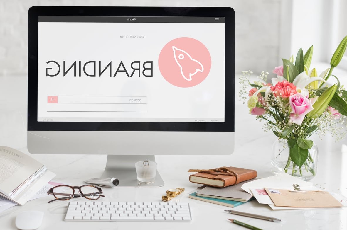 sidebar website layout